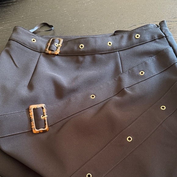 Julia by love J Women’s Medium Elegant Black Maxi Skirt with Buckle Details - Picture 5 of 8